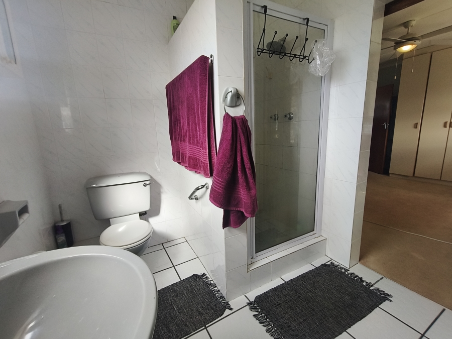 3 Bedroom Property for Sale in Wavecrest Eastern Cape